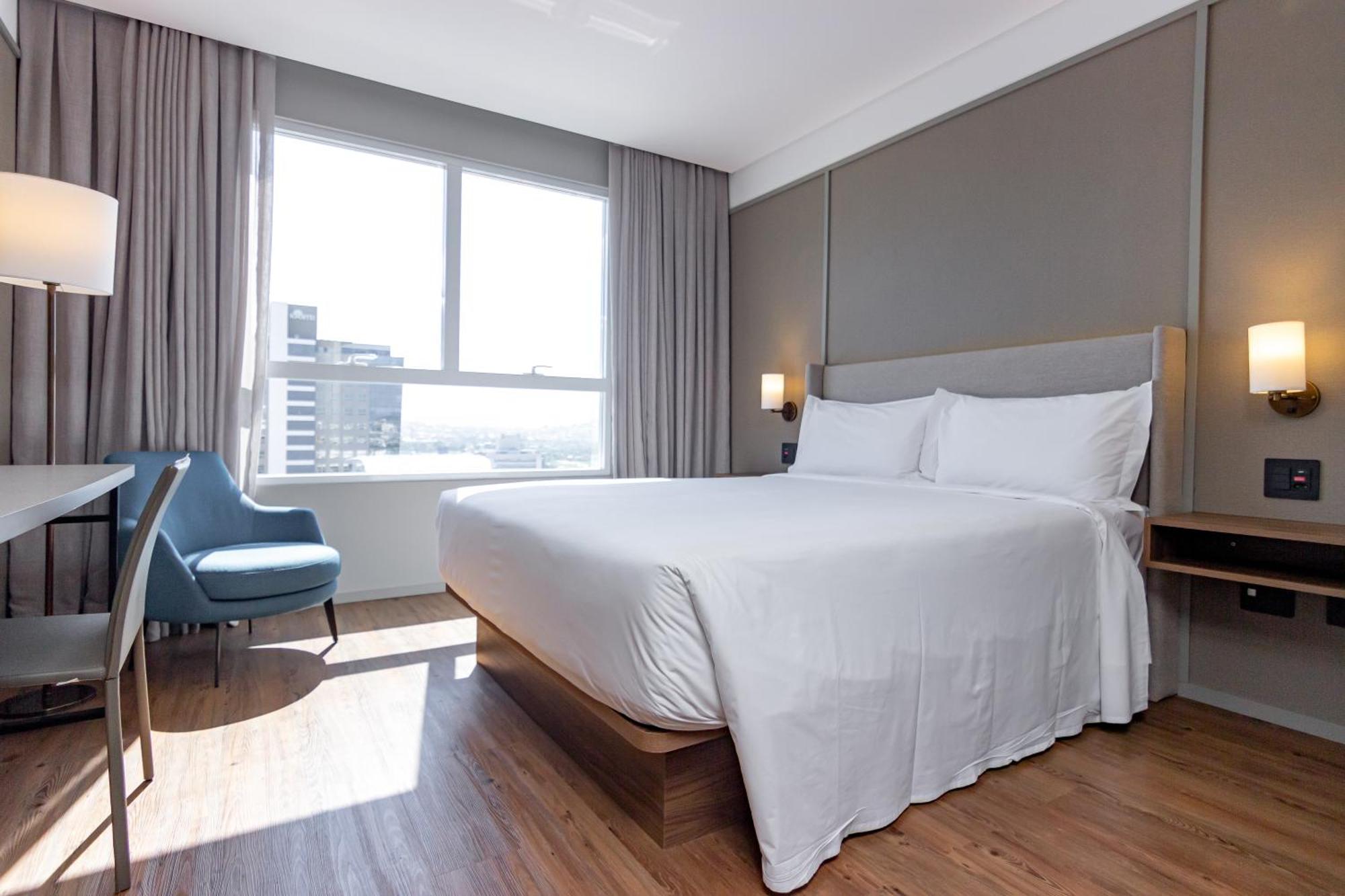 K-Platz Hotel Сао Жозе Екстериор снимка